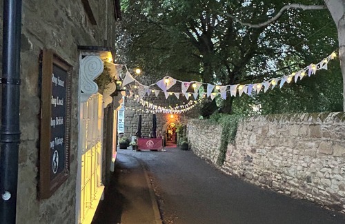 Corbridge Apartment | Central Corbridge 2 bed Apartment next to St Andrews Church and the Market Place