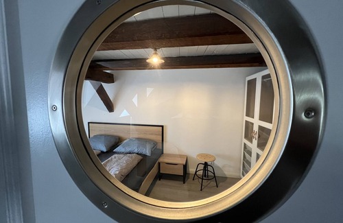 Stralsund Apartment | Central, cozy and Nordic: city apartment, 10 minutes walk to the Ozeaneum