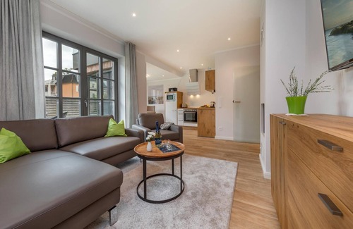 Zingst Apartment | Central newly built vacation apartment with gas fireplace near the beach for 4 pers.