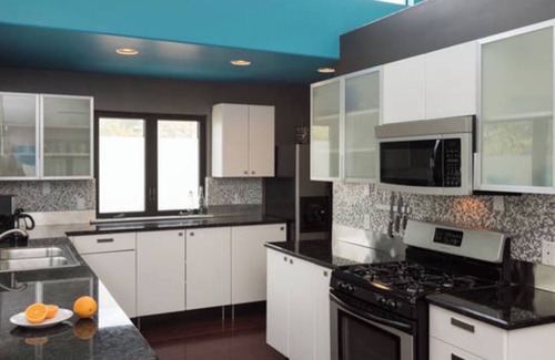 Rosewood House | Central East Austin Boutique Large Groups (1 of 2 homes - Casa Moderna 2)