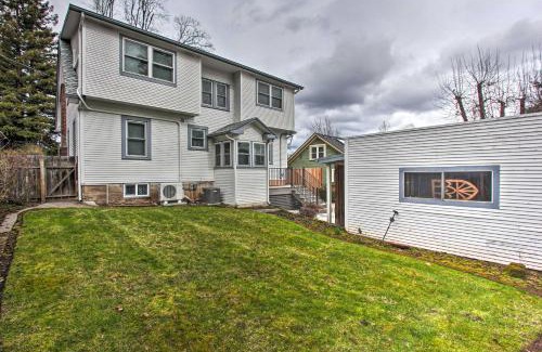 Market District House | Central Eugene House with Updated Interior and Yard!