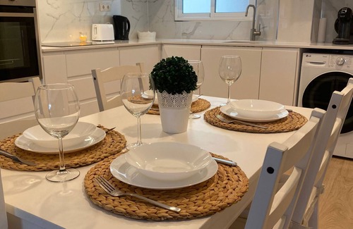 Arrancapins Apartment | Central family apartment in Valencia, in front of Joaquin Sorolla Ave Station