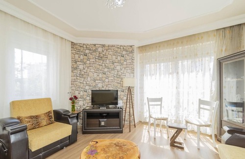 Antalya City Centre Apartment | Central Flat w Balcony 10 min to MarkAntalya Mall