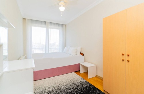 Kaleici Apartment | Central Flat w Balcony 10 min to Hadrian Gates