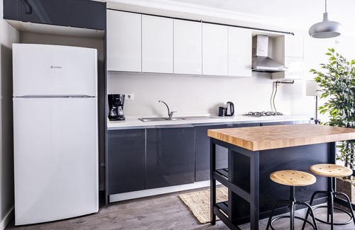 Sisli Apartment | Central Flat with Sleek Interior in Sisli