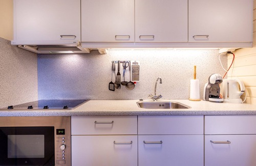 Domburg Apartment | Central in Domburg: nice and cozy holiday home with free parking space