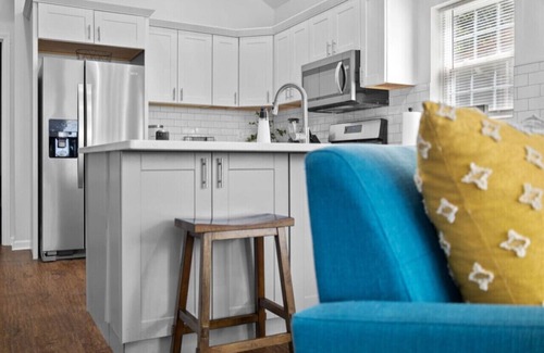 Indianapolis House | Central Indy Suite “A”