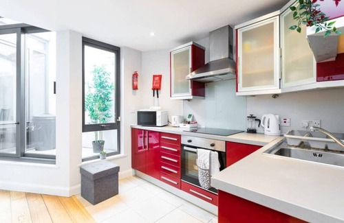 Portobello House | Central Location 2 Bedroom 2 Bathroom Fast WIFI