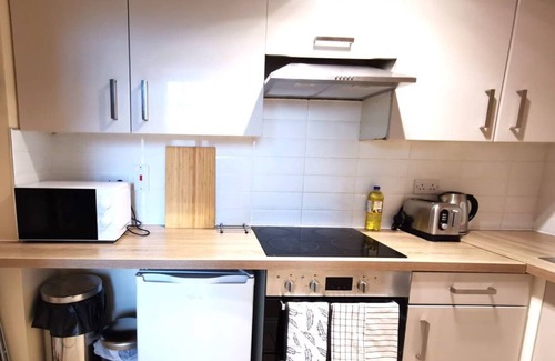 City Centre Dublin Apartment | CENTRAL LOCATION 2 BED APT Fast WIFI & TV&KITCHEN