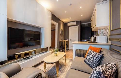 Taksim Apartment | Central Location 7 Person Capacity Breakfast Included