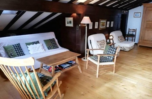 Gstaad Apartment | Central Location Cozy 3 BR Flat in Gstaad