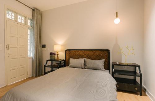 Hai Ba Trung Apartment | Central Modern Apt Big Group