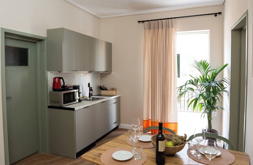 Tripoli Apartment | Central, Modern & Sunny Apartment with city view! Pets & Family Friendly!