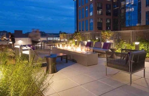 The Gulch Apartment | Central Nashville Luxe Suite with Pool Access