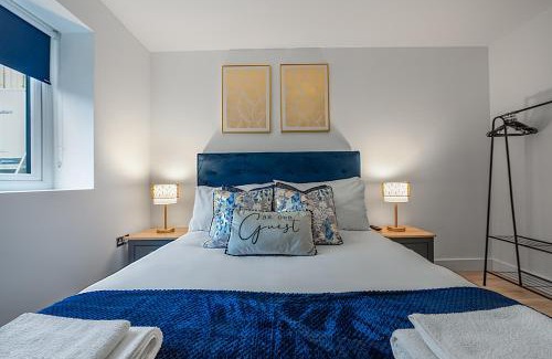 Reading Apartment | Central Reading Stay - Ideal for Contractors and Professionals