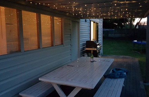Rotorua House | Central Rotorua house with garden flat. Huge back yard, trampoline and fireplace