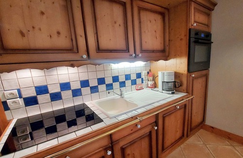 Samoens Apartment | Central Samoëns Apt: 2 BR, Terr/Grdn, Garage, Ski Locker, Pets OK