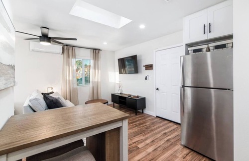 National City Apartment | Central San Diego Studio W/Parking-W/D-Kitchen-A/C
