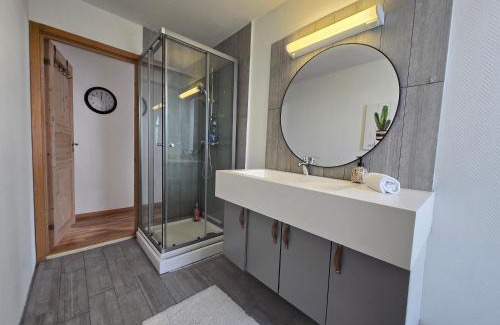 Stavanger Apartment | Central Scenic Escape - 2 Bedroom - Stavanger BnB 32