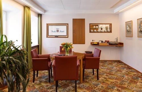 Gmain Apartment | Central, spacious apartment 62 sqm for 1-4 persons 2 sep. Bedrooms
