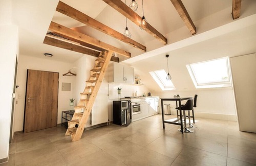 Nordhorn Apartment | Central studio - loft with WLAN & parking space