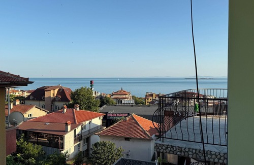 Sveti Vlas Apartment | Central Studios with Sea View