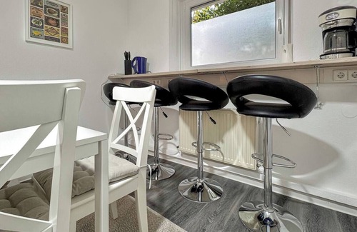 Diemershalde Apartment | Central Stuttgart Apt - Sleeps 8