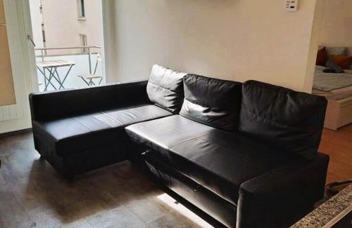 District 4 Apartment | Central Zurich Flats with Balcony Hilda Self CheckIn