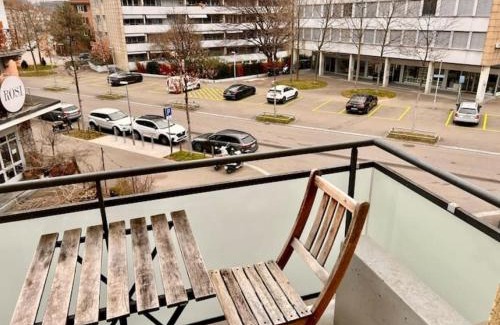 District 4 Apartment | Central Zurich Flats with Balcony Hilda Self CheckIn