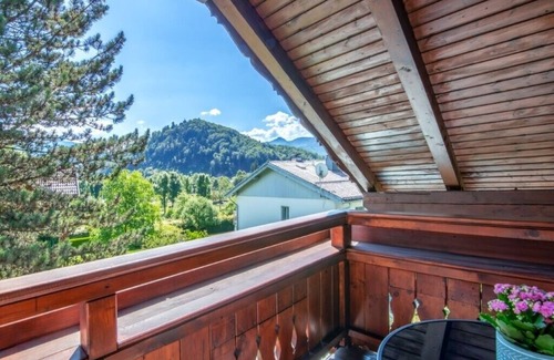 Bad Ischl Apartment | Centrally but quietly located apartment Sisipark with 2 balconies