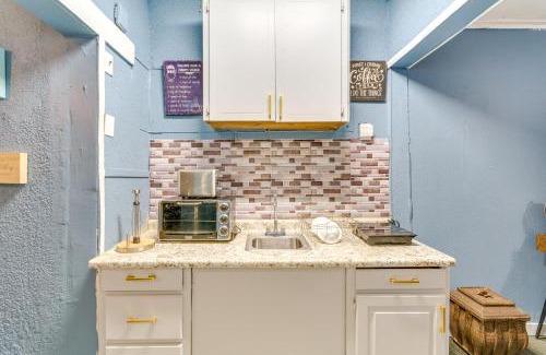 North Little Rock Apartment | Centrally Located North Little Rock Studio with Yard