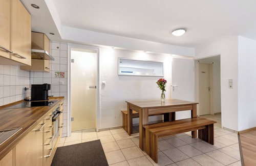 Charlottenburg-Wilmersdorf Apartment | Centrally Located and Quiet Trade Fair Apartment Berlin