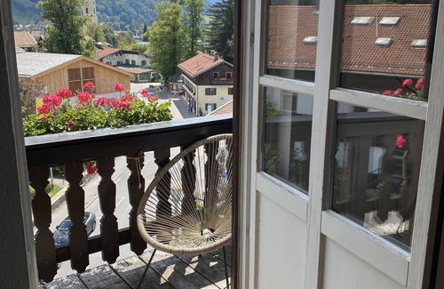 Schliersee Apartment | Centrally located apartment with mountain and lake views. 5 min. from the lake.