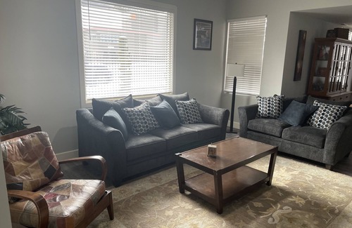 Brownstown Apartment | Centrally Located Charming Yakima Home