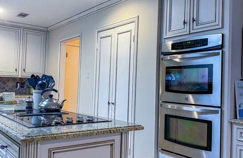 Huntsville House | Centrally located, elegant, spacious, home, large screen tv, pool & ping pong!