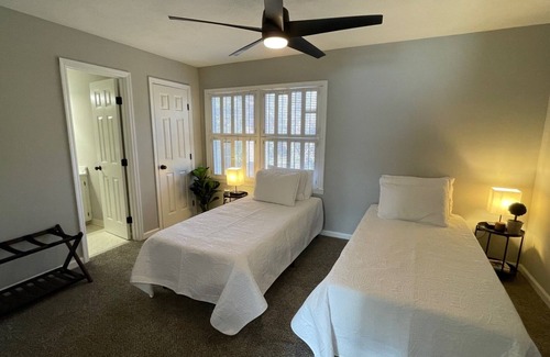 Augusta House | Centrally located, fenced in backyard