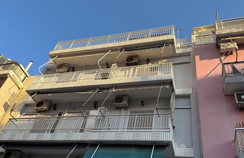 Loutraki Apartment | Centrally located full floor apartment 2 blocks to the beach newly renovated