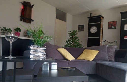 Scherpenzeel Apartment | Centrally located easy travel all over the country