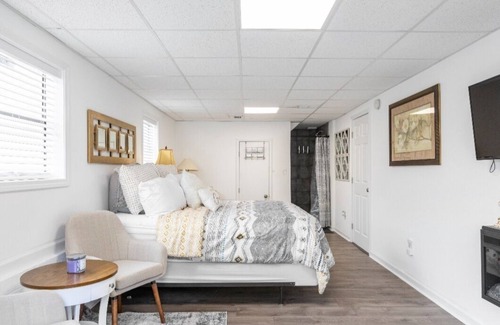 Kennesaw Apartment | Centrally located private spacious getaway, queen bed and fast internet.