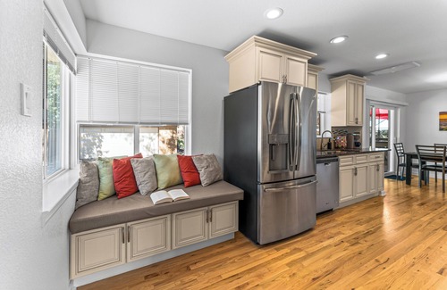 Creighton House | Centrally Located Spacious Home for Big Groups Near Red Rocks, Hiking, Colleges