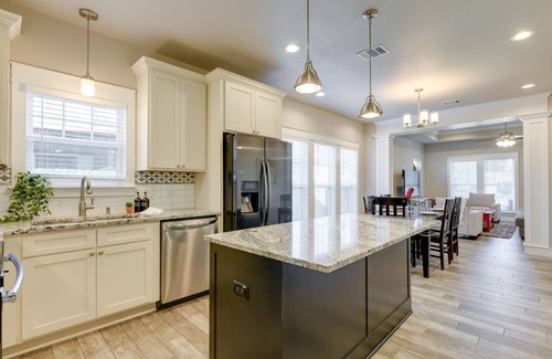 Eastside Promise Neighborhood Cottage | Centrally Located Stunning 3BR 2BA Near Downtown