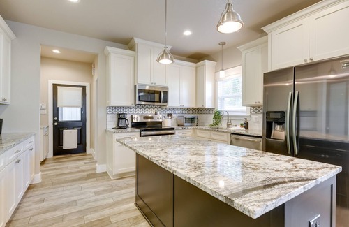 Eastside Promise Neighborhood Cottage | Centrally Located Stunning 3BR 2BA Near Downtown