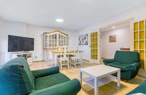 Ruzafa Apartment | Centrally located temporary, very spacious Pataconabluerentals