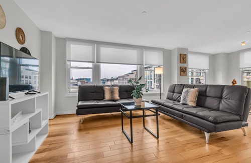Penn Quarter Apartment | Centrally located Furnished Apt in Penn Quarter by RedAwning