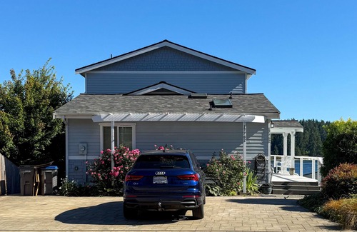 Suquamish House | Centrally located waterfront home with ocean view, home office, grill, fireplace