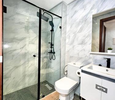 Quartier Maamora Apartment | Centre-ville - bien équipé - Neuf - WiFi - Calme