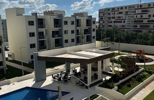 Cancun Condo | Centric Condo in gated community!