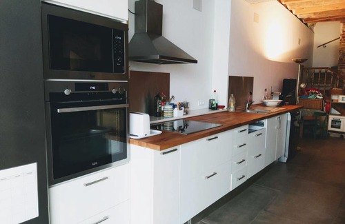 Mataro Apartment | CENTRIC HOUSE 100m from the beach