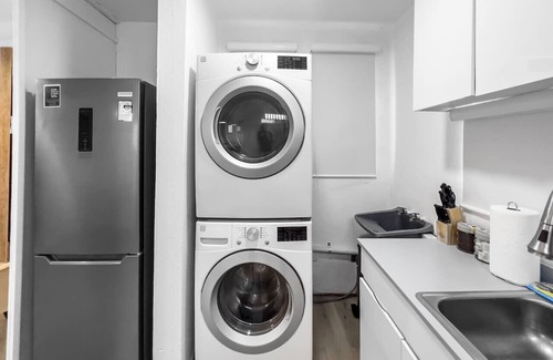 Santurce Villa | Centric Modern Boho Apt For 6 @ San Juan