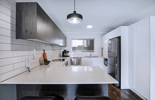 Toowong Apartment | Centro at Toowong Modern Spacious Living with Pool